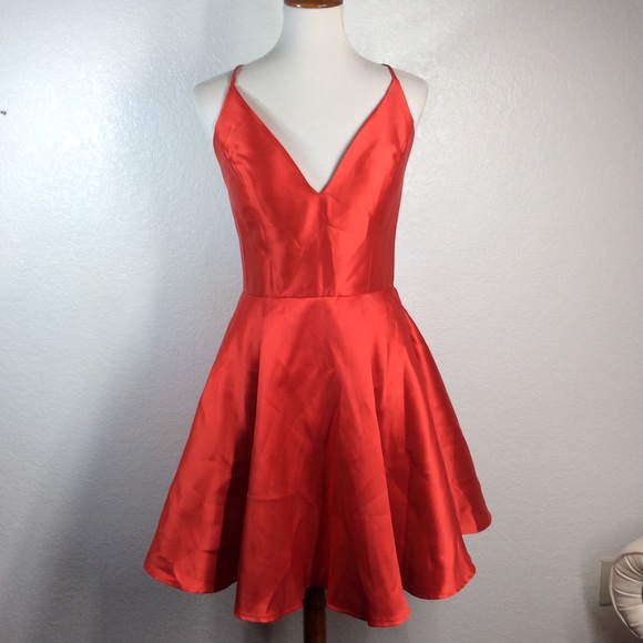 ALYCE PARIS Red V-Neck Short Fit N' Flare Dress Size 10 with lace up back - Picture 10 of 16